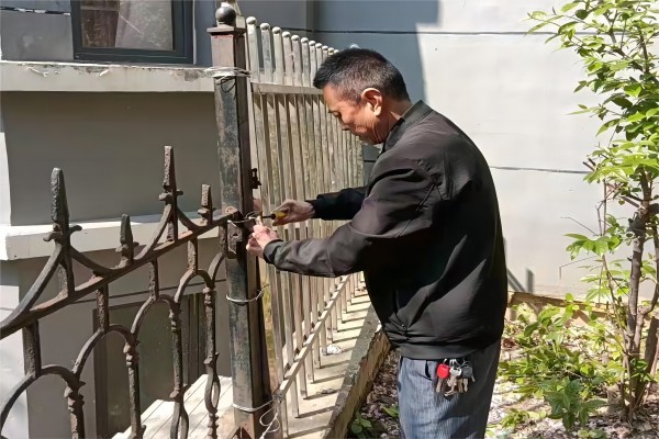 长丰(双凤)经开区:党建引领网格治理,用心谋划为民服务1.jpg
