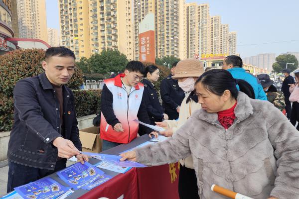 长丰(双凤)经开区梅冲湖社区:“三举措”激发社区治理“青”合力(1).jpg