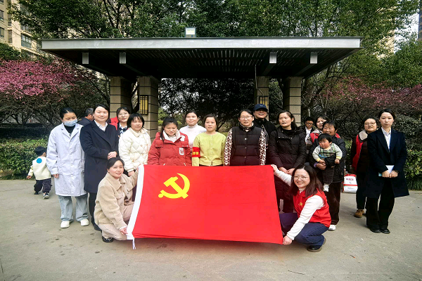清颖社区二月二爱心义诊理发活动.jpg